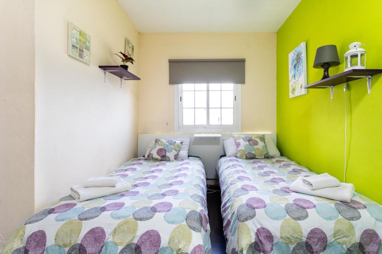 Blanca Tenerife - Private - Terrace And Bbq, 5 Minutes From The And Airport Alloggio in famiglia San Isidro (Tenerife)