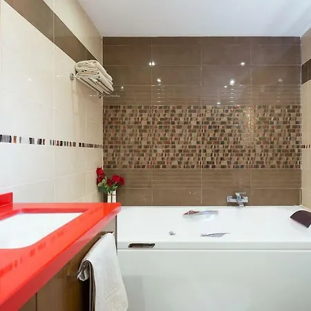 Villa Blanca Tenerife - Private Rooms - Terrace And Bbq, 5 Minutes From The Beach And Airport San Isidro  Exterior photo