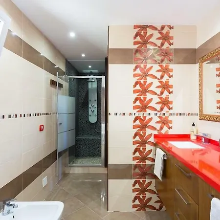 Villa Blanca Tenerife - Private Rooms - Terrace And Bbq, 5 Minutes From The Beach And Airport San Isidro  Exterior photo