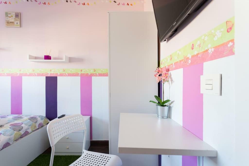 Séjour chez l'habitant Blanca Tenerife - Private - Terrace And Bbq, 5 Minutes From The And Airport *